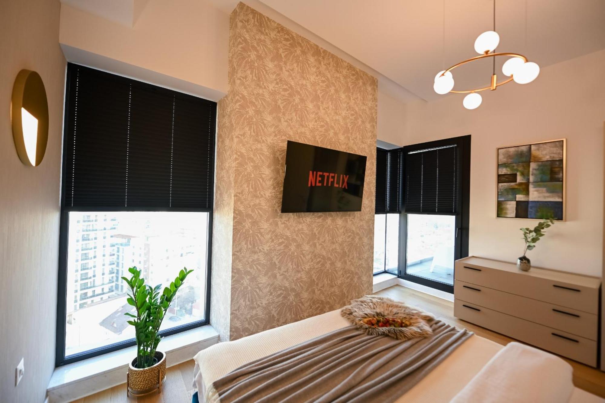 One Verdi Park Exclusive Apartments - Panoramic View & Private Parking Bucharest Room photo